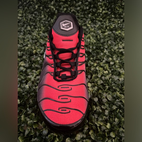 NIKE AIR MAX PLUS TN FOR MEN SIZE 8.5 - Picture 2 of 5